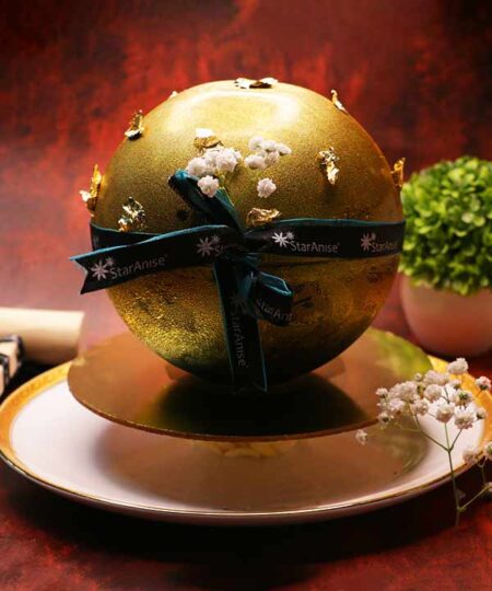 Golden Caramel & Sea Salt Chocolate Pinata Ball 1