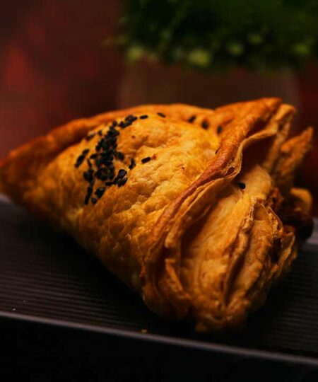 Chicken Vindaloo Puff 3