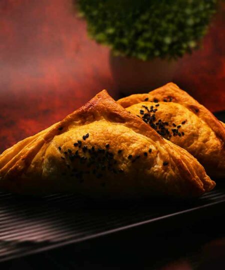 Chicken Vindaloo Puff 4