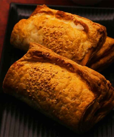 Paneer & Capsicum Tikka Puff 1