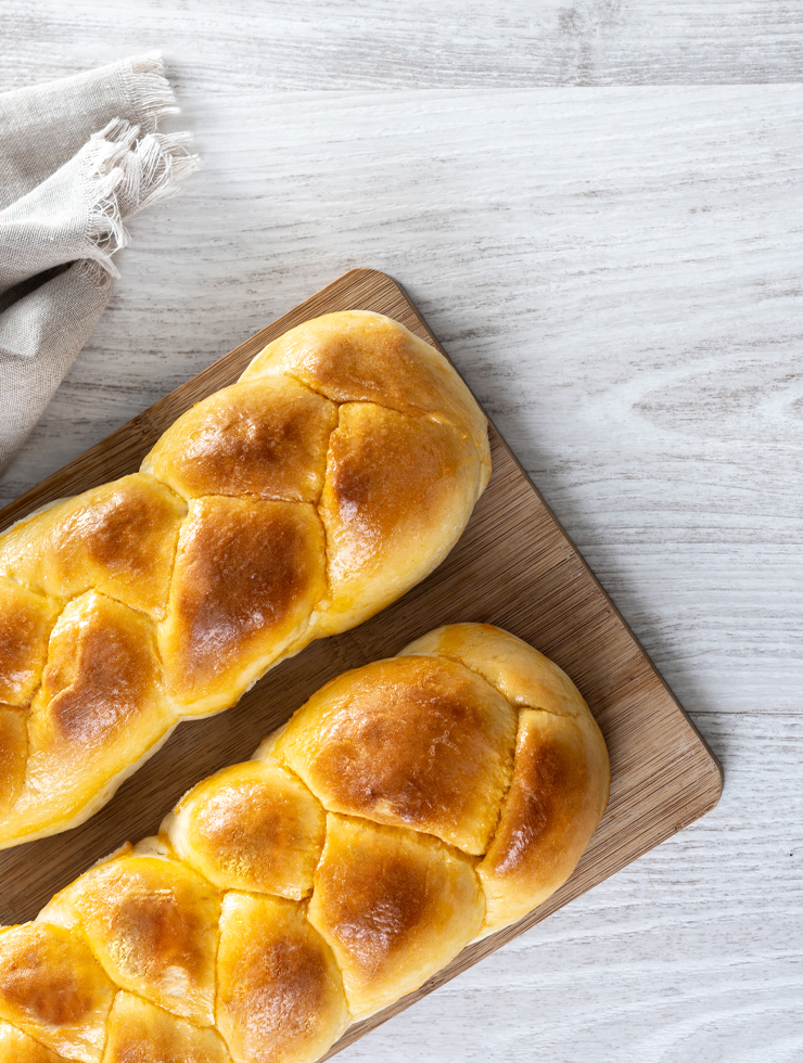 Bread Rolls (Plaited)
